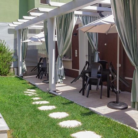 Blau Vacanze Peschiera del Garda Dış mekan fotoğraf