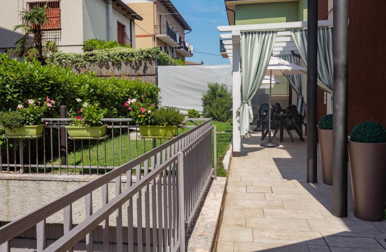 Blau Vacanze Peschiera del Garda Dış mekan fotoğraf